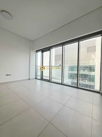 ELEGANT HIGH FLOOR 1 BEDROOM | VACANT | VERY PRIME LOCATION
