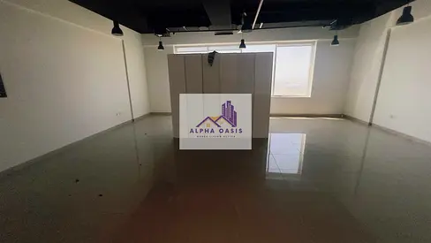FITTED / READY TO MOVE / PRIME LOCATION