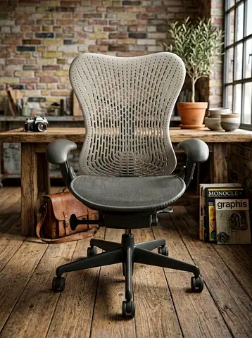 Hermanmiller Mirra 2