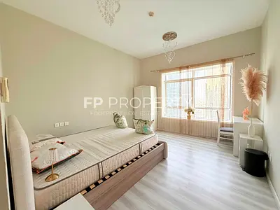 High Floor | Furnished | Spacious | Metro Station | 12 Payments Also Possible