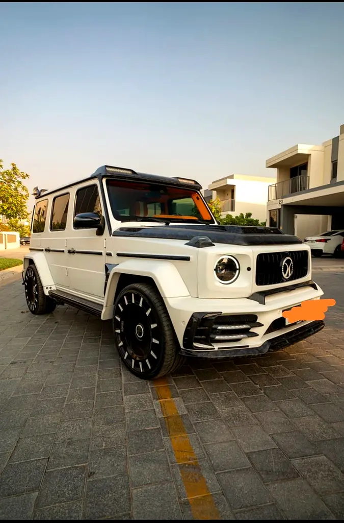 Mercedes-Benz G-Class 2023 — photo 1 of 13