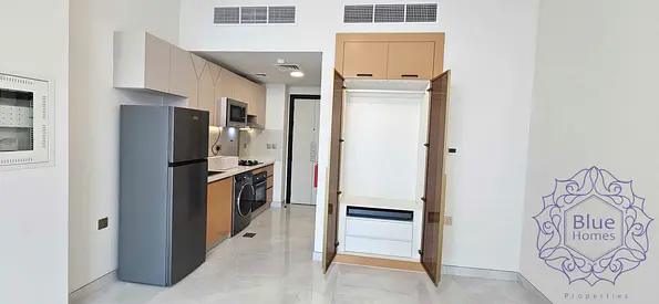 CLOSE TO MIRACLE GARDENS SPACIOUS STUDIO WITH MODERN AMENITIES