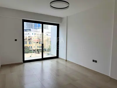 New on Market | Park View | Spacious Layout