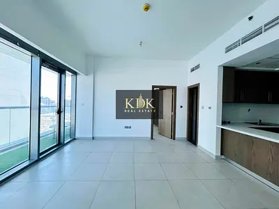 Spacious 1 BR | High Floor | Vacant & Ready to Move