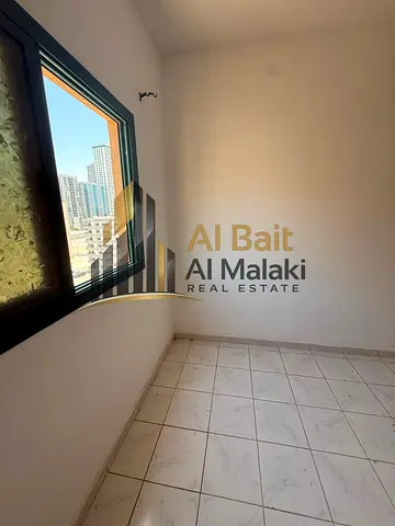 One-bedroom apartment with a living room and a balcony with an open view.