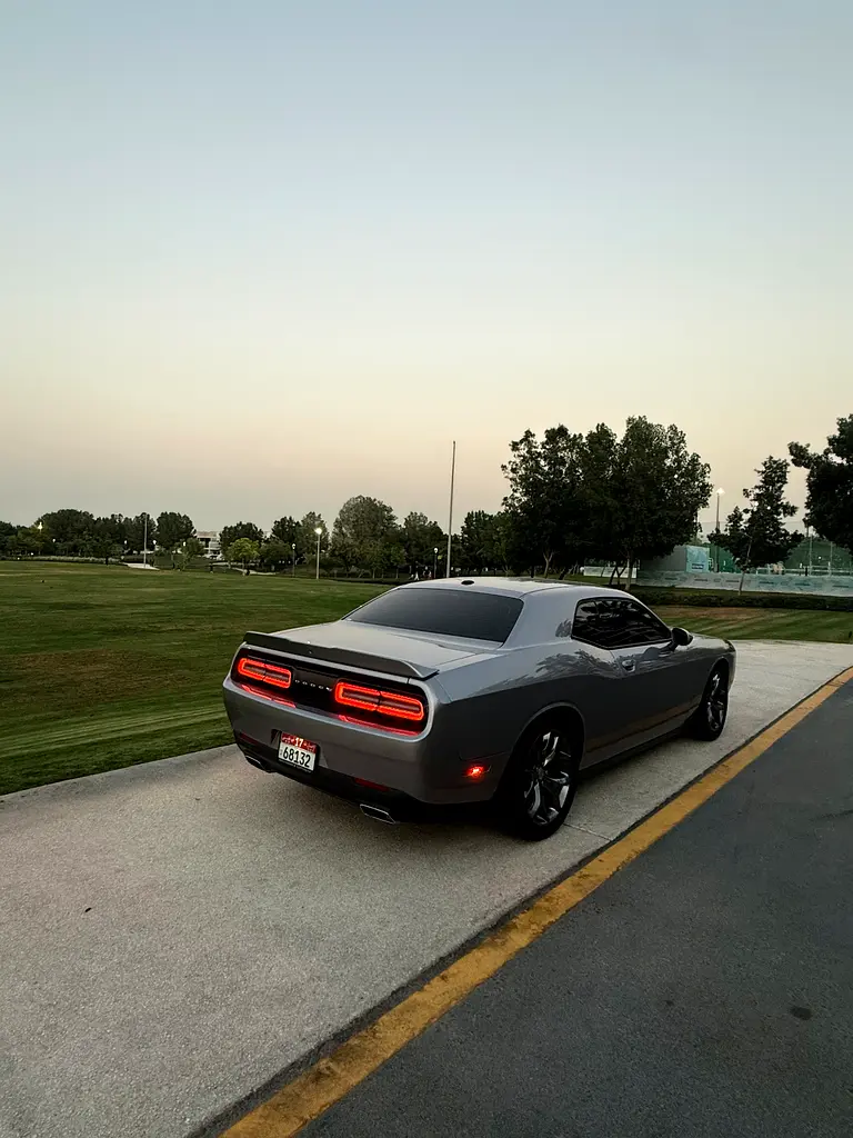 Dodge Challenger 2016 — photo 1 of 6