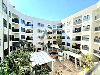 All Amenities ! Luxury 2bhk with Loundry Room ! Free Parking