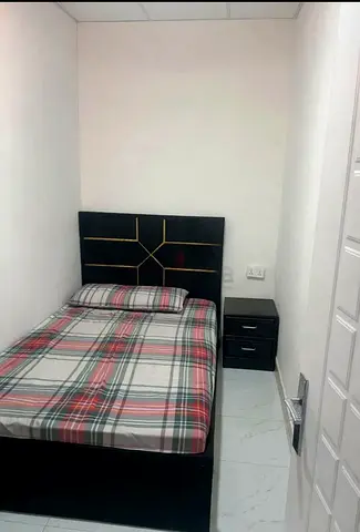 No comission Female Partition for rent district 12 prime business centre jvc Deferred deposit