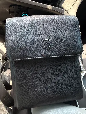 Black leather briefcase / document bag in good condition