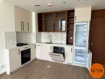 1BR corner | Open view | 12 cheques