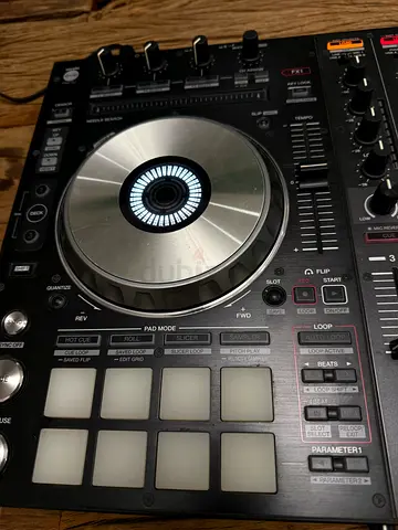 Pioneer DDJ SX3 DJ Controller with Jog Wheel and Pads - excellent Condition
