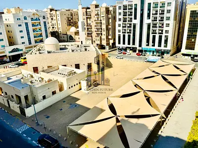 FRONT OF THE PARK - Low budget offer - Coverd parking Only Family