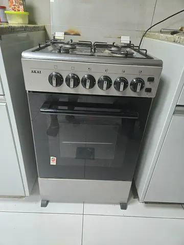 Used Akai 4-Burner Gas Stove with Oven - Good Working Condition