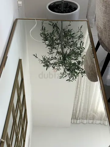 ‏coffee table