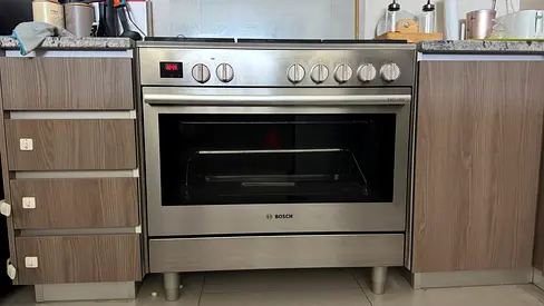 Bosch Stainless Steel Freestanding Gas/Electric Range - Good Condition