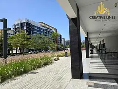 MAIN BOULEVARD - HIGH FOOTFALL - MID OF COMMUNITY