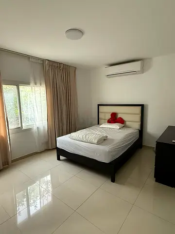 💖 Beautiful Large Master Bedroom Available