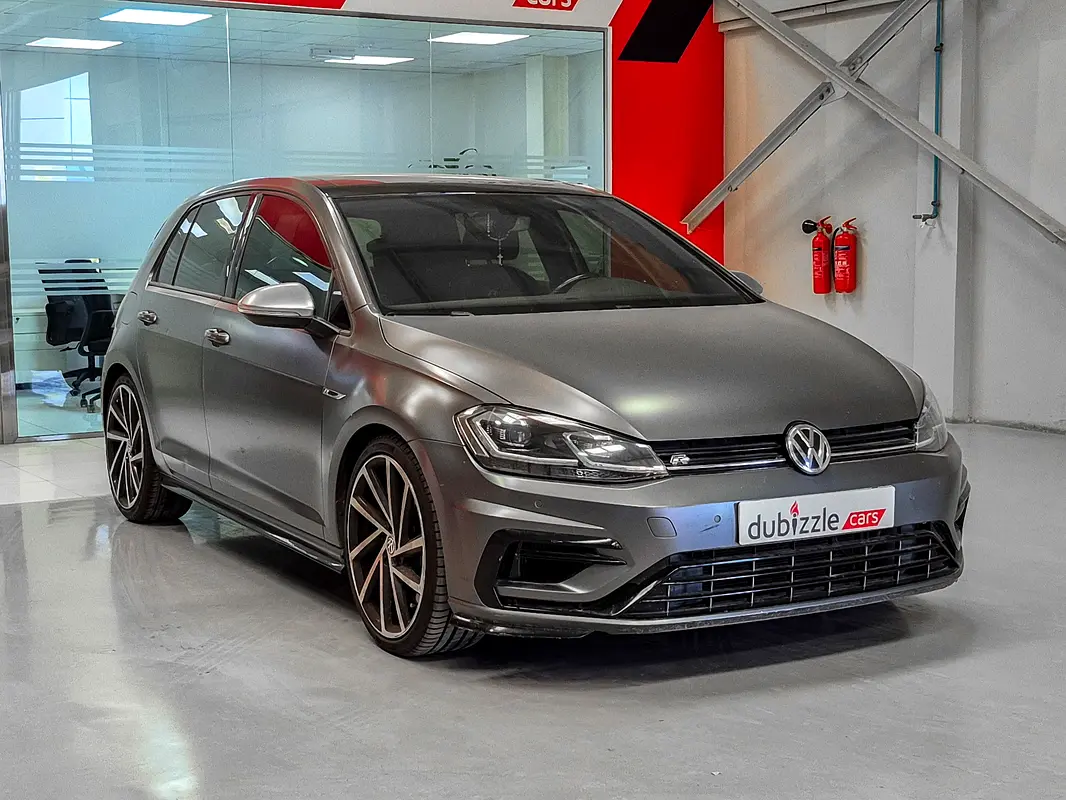 Volkswagen Golf 2019 — photo 1 of 15