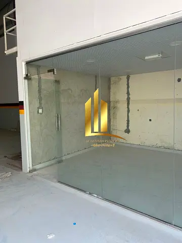 Modern Warehouse for Rent in Industrial Area 5, Second Plot from Main Road – Sharjah