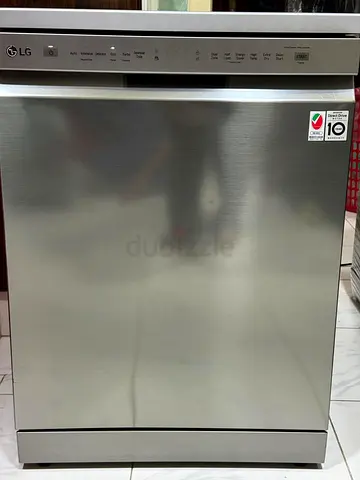 LG TrueSteam QuadWash Three Rack Dishwasher with WiFi Smart Technology