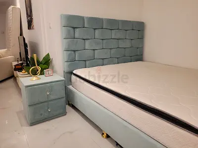 Luxury King Size Bed/Mattress,2 Bedside Tables