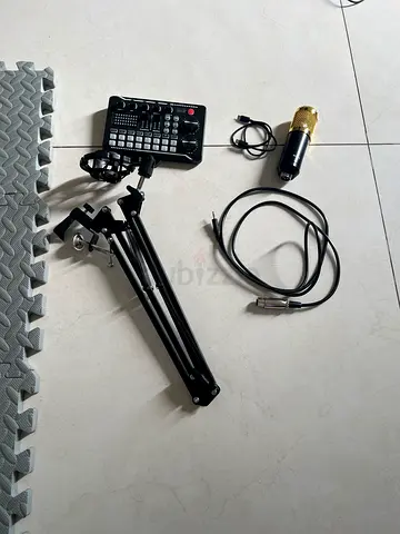 BM-800 Professional Condenser Microphone Bundle with Sound Card  Boom Arm