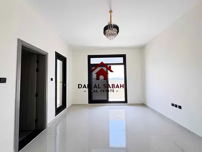6 cheque/deposit cheque/with separate trecce/brand new building/ready to move!