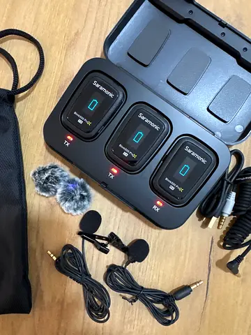 Saramonic Wireless Mic System - 2 Receivers + Accessories - FREE handheld attachment