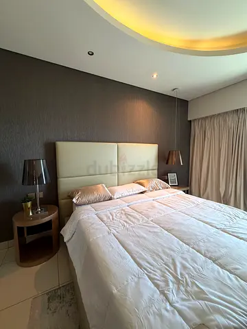 Open for offer - 4/5 Cheques NO COMMISSION- DIRECT LANDLORD - 1 bedroom Damac Paramount Tower B