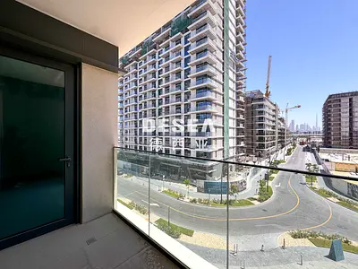 Modern Unit | Scenic View | Vacant