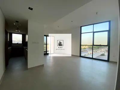 Specious luxury three bedrooms available for rent in Al Mamsha
