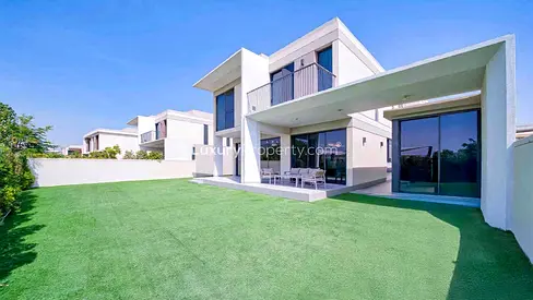 Single Row | Park Backing | Upgraded Villa