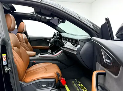 صورة 15 لـ 2019 AUDI Q8