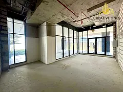 Prime Location | Chiller free | Shell and Core Shop available | Corner Shop