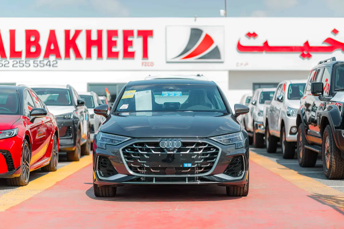 Audi A3 2025 — photo 1 of 20