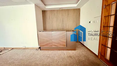 Chiller Free Office Near Metro Rent 130K 1255Sqft