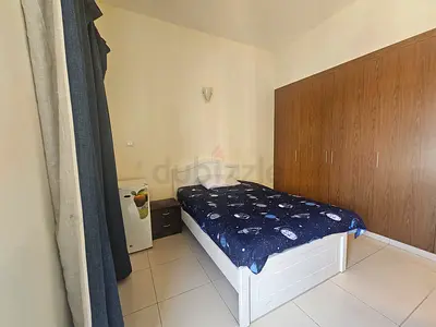 Master room available for the rent