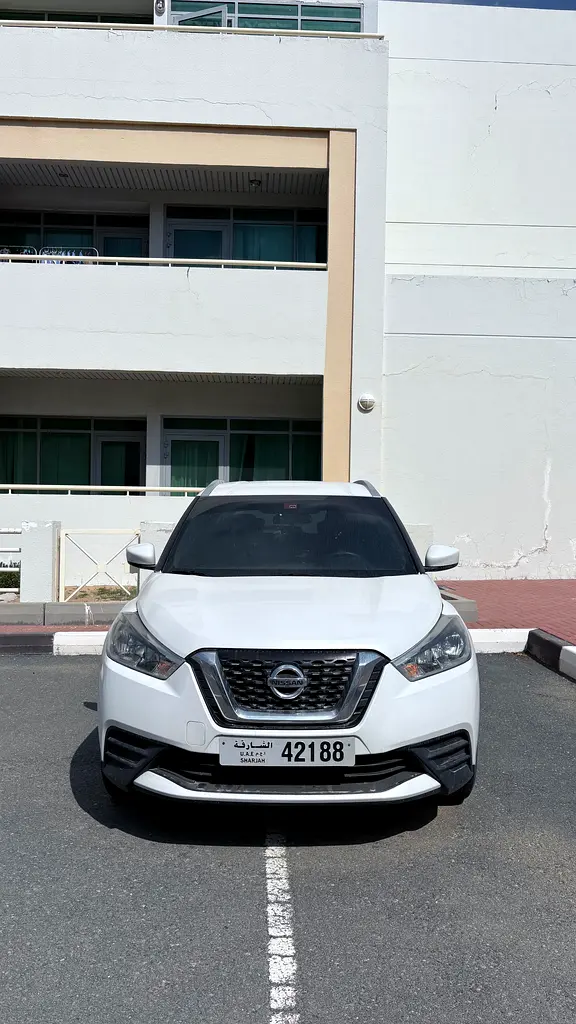 Nissan Kicks 2019 — photo 1 of 9