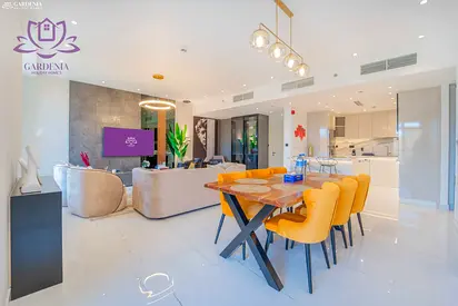 Amwaj 4 - 2BR apt, Modern, Upgraded with Sea View