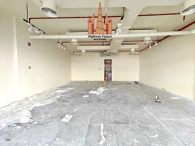 SHOP FOR RENT ON PRIME LOCATION CLOSE TO FAMILY PARK
