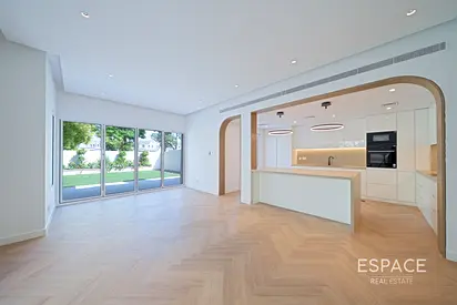 Turn Key - Large Plot - Park Backing