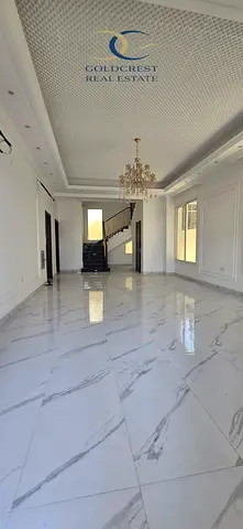 4 BED ROOMS WITH MAJIS , 2 LIVING HALLS AND 2 KITCHENS !