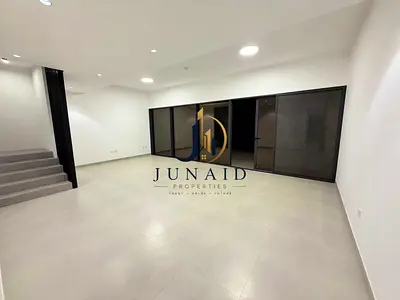 BRAND NEW TH-////30 DAYS FREE -///// GATED COMMUNITY WITH ALL AMENITIES-////CORNER VILLA -// READY TO MOVE