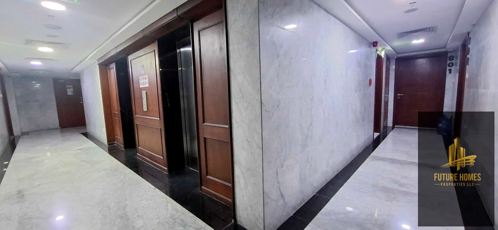 Lavish 2bhk with Gym poll on prime location