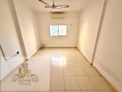 NO CASH DEPOSIT !! BIG STUDIO WITH SEPARATE KITCHEN + BALCONY ! FAMILY BUILDING IDEAL LOCATION !! JU