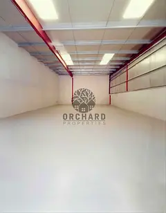 2400 SQFT/HEIGHT 9M/ELECTRICITY 3 PHASE/MAIN ROAD/BIG LOADING UNLOADING AREA/ATTACHED WASHROOM/RENT