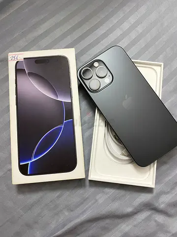 iPhone 16Pro Max 256GB Black Titanium