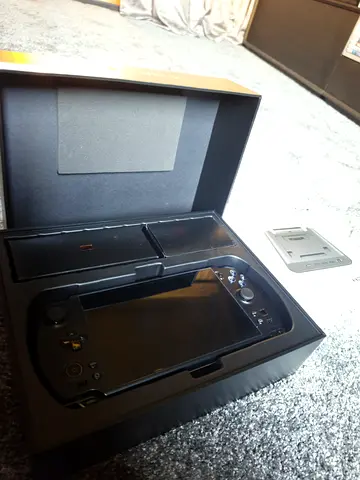 GPD Win 5 - Worlds Fastest Console + 2 Batteries + Dock - AMD Ryzen 395+ Brand New Rarely Used