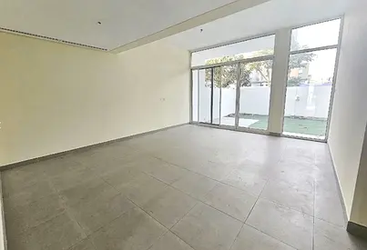 3 Bed Townhouse | Single Row | End Unit