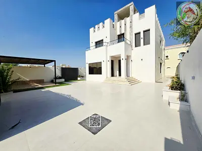 The villa is built of stone and is ready for occupancy. It includes electricity, water, and air conditioning. There is a 15-meter setback in front of the villa. It is freehold and can be inherited.